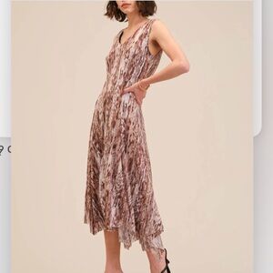 New! T Tahari Flare Asymmetric Print Mesh Dress size s